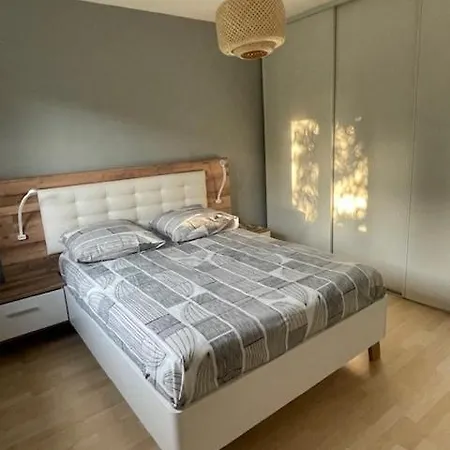 Vakantiehuis La Campagne Pres De La *