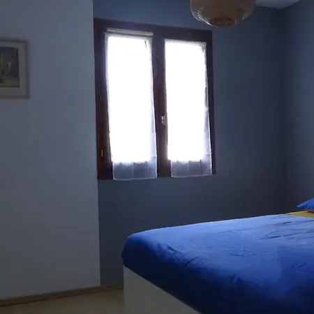 La Campagne Pres De La