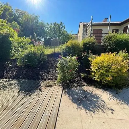 Vakantiehuis La Campagne Pres De La *