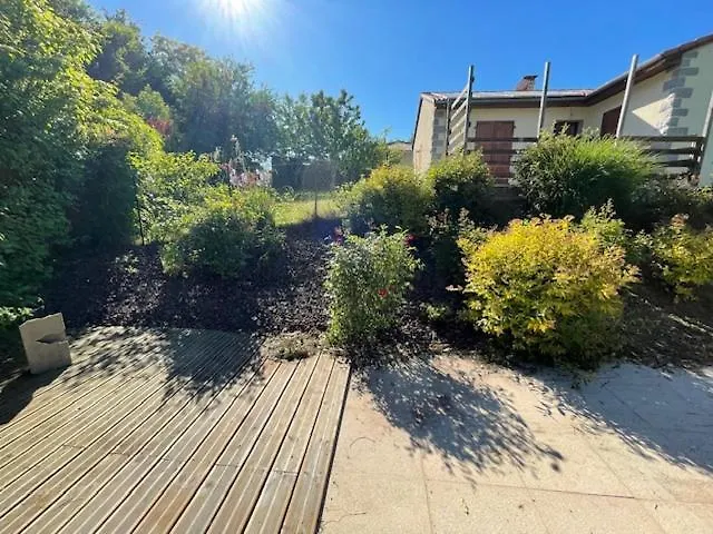 Дом отдыха La Campagne Pres De La *